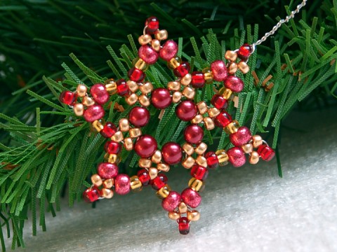 Hvězda s drátkem VAN 56 červená dekorace originální korálky zápich vánoce sklo zlatá vánoční hvězda ozdoba rokajl pohanka netradiční třpytivý vločka tvarovky 