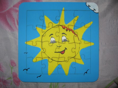 Puzzle ze dřeva dřevo hračka obrázek puzzle skládanka hra sluníčko 