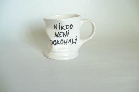 Retro hrnek, porcelán, recese keramika hrnek čaj káva retro porcelán glazura hrníček ouško 