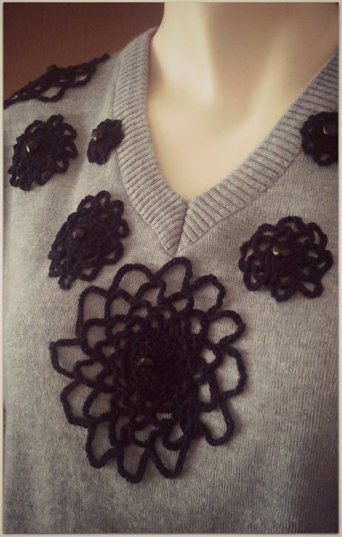 Elegantní černé květy... květy elegantní svetr háčkované společenský 