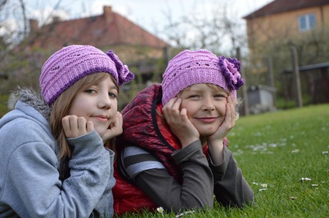 Fialová čepička I dívčí kytička fialová čepička i 