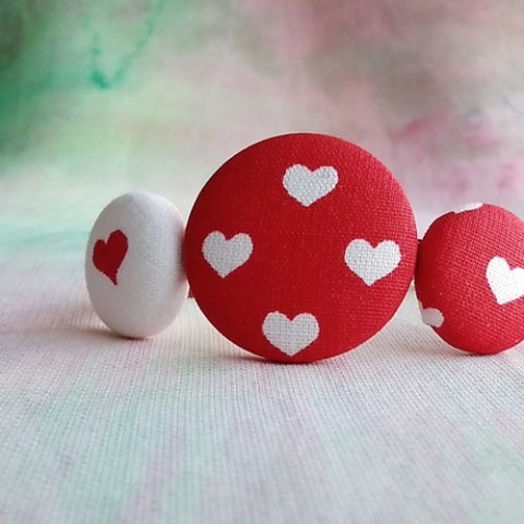 Butonkový náramek Plno lásky červená náramek srdce náušnice letní bílá láska léto karabinka valentýn button buton magnet alergie buttonky 