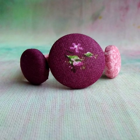 Butonkový náramek Tmavě fialový náramek fialová růžová letní láska léto karabinka valentýn button buton magnet alergie buttonky 