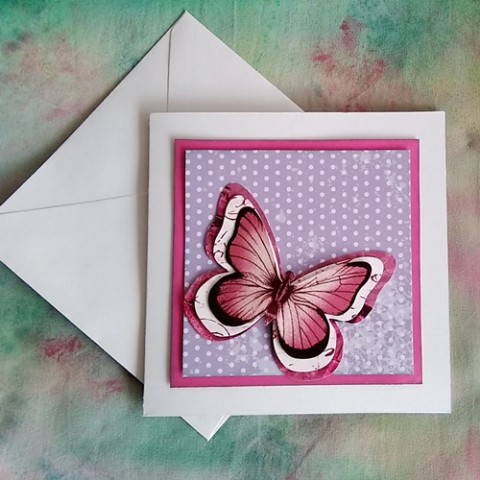 Přání papír květina pták fialová růžová motýl vůně letní přání voňavá louka jaro motýlek kytice křídla přáníčko pyl 