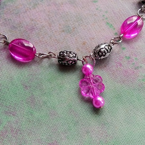 Nákotník ketlovaný Růžový s kytkou korálky motýl letní elegantní láska louka kytička kytka perlička nákotník k vodě pro štěstí na nohu 