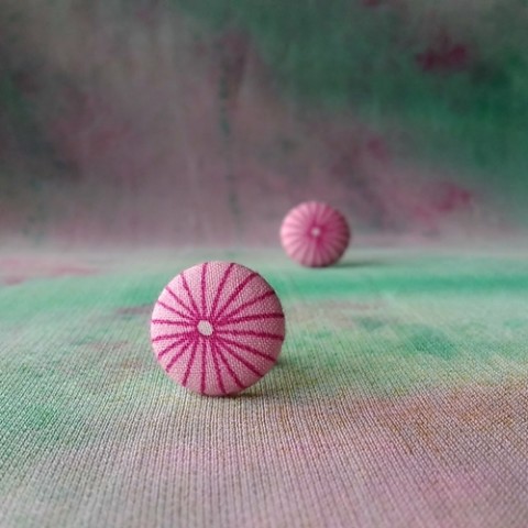 Náušnice butonky Růžovky náušnice růžová láska motýlek pecky léto ocel button buton alergie buttonky strakaté zarážky 
