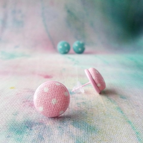 Náušnice buttonkové V růžové náušnice růžová bílá puntík motýlek pecky retro léto tyrkys button buton alergie buttonky zarážky 
