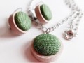 Buttonkový náhrdelník Zelený