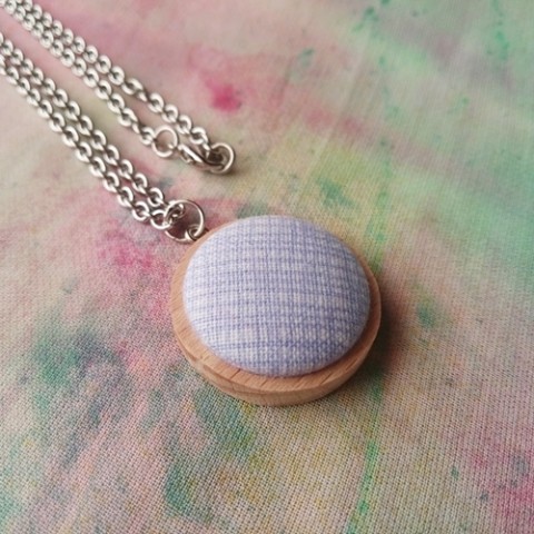 Buttonkový náhrdelník Fialkový dřevo náhrdelník bílá láska přírodní léto řetízek fialková fialka buton dřevěné lůžko 