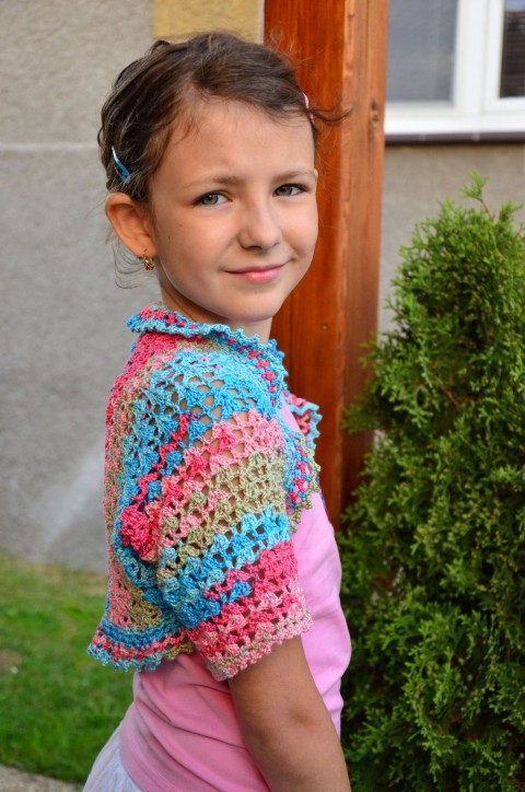 Háčkované bolerko bolerko háčkovanání princezny 