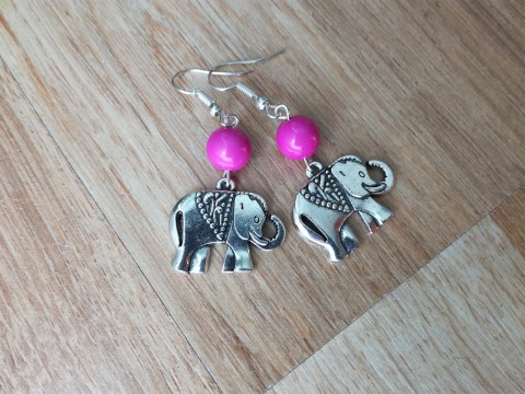Sloník pro štěstí s růžovou slon sloník pro štěstí 