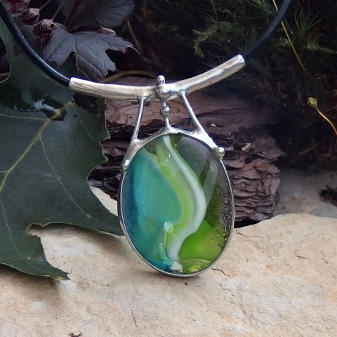 Sklíčklo náhrdelník přívěsek tiffany cínování cínový láva lapis lazuli 