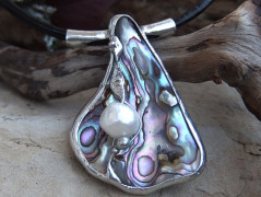 Souprava z avanturínu a perleti