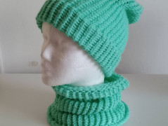 Pestrobarevná čepice