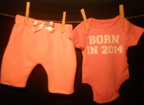 BORN IN 2014 růžová dítě miminko kalhoty body tepláky 