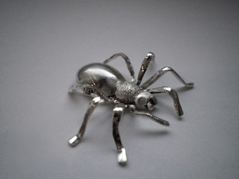 Pavouk (plastika-brož) pavouk elegantní stříbro do klopy stříbrný šperk pavouček pro štěstí 