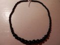 Elegantní černý náhrdelník