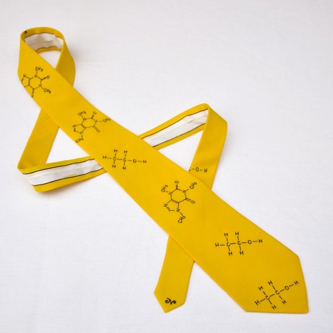 Kravata s molekulami - žlutá černá žlutá hedvábí kravata hedvábná chemie kofein molekuly molekula etanol chemická 