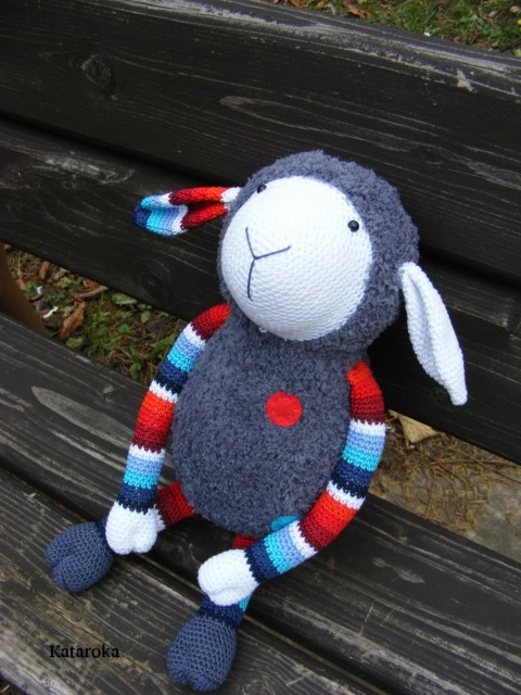 Ovečka Ibi - šedá č. 5 červená dekorace dárek děti vánoce ovečka narozeniny jaro šedá uši zoo zvířata barevný 