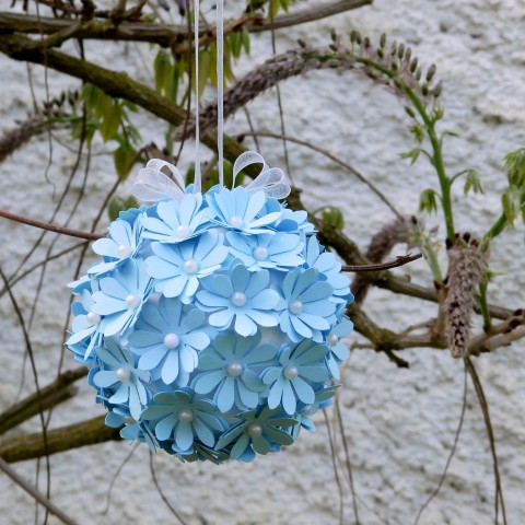 Kytičková závěsná koule koule modrá dekorativní závěs květinka kytička závěsná kytičková květinková špendlíky 