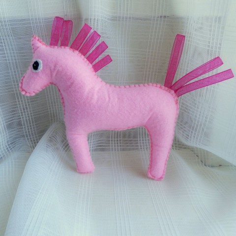Kůň, koník, koníček kůň koník růžová koníček šedá mazlík mazlíček hajánek na hraní pro děti pro miminko muchláček pro mimi hračka. hračky 