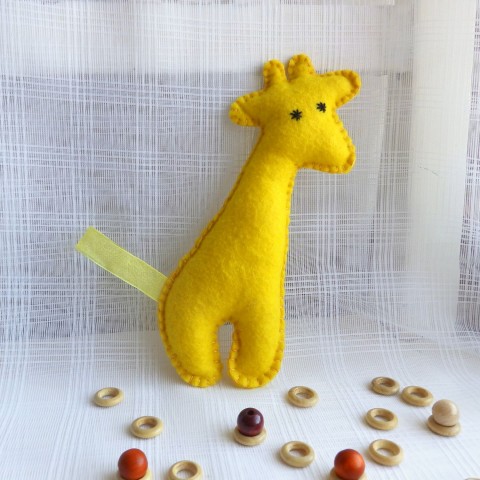 Žirafa Žofka žirafa žlutá mazlík mazlíček hajánek žirafka na hraní pro děti pro miminko muchláček pro mimi hračka. hračky 