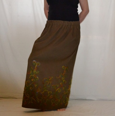 Dorkas ZASNĚNÁ sukně elegance vyšivka flitry 