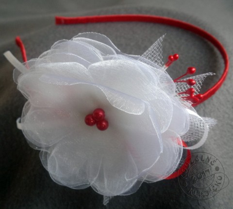 Čelenka ...svatba v červené a bílé svatba čelenka svatební svatební čelenka pro nevěstu pro družičku svatební doplněk doplněk do vlasů svatební dekorace pro nevěstu do vlasů 