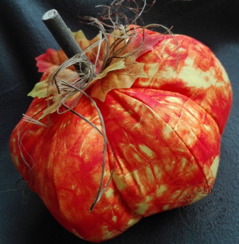 Šitá dýně ŽLUTO-ORANŽOVÁ MAXI dekorace podzim dýně halloween podzimní dekorace halloweenská dekorace dýnička šitá dýně 
