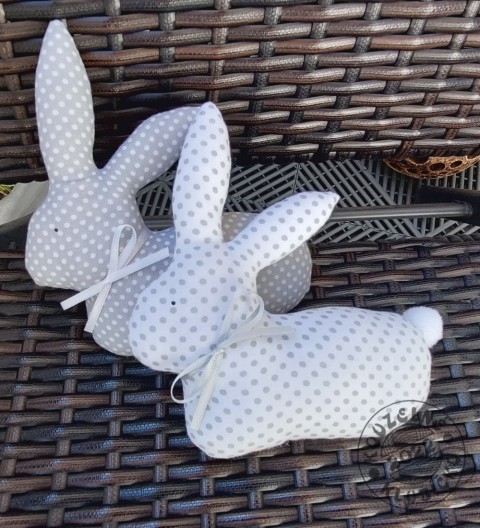 Zajíček Ušáček šedý a bílý dekorace dárek bavlna jaro velikonoce slepice velikonoční kvočna slepička slepičky 