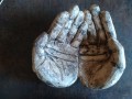Miska- modelované ruce