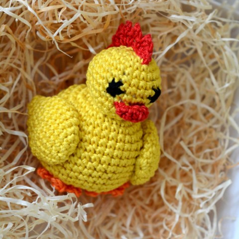 Rumba kuře - návod velikonoce kuře kuřátko návod crochet návod na háčkování předloha crochetbylucikx hrkací kuře háčkované kuře návod na kuře 