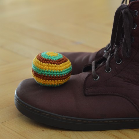 Hakisák nature háčkování hra hakisák míček balónek žonglování crochet footbag venku freestyle na ven háčkuji hakisáky hakysak 