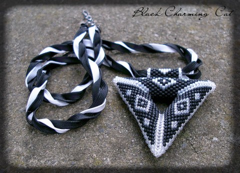 Triangl - náhrdelník šperk náhrdelník doplněk trojúhelník triangl 
