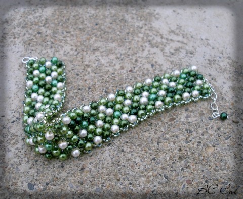 Perlový náramek - jarní louka šperk náramek doplněk elegantní louka les do společnosti na večer 