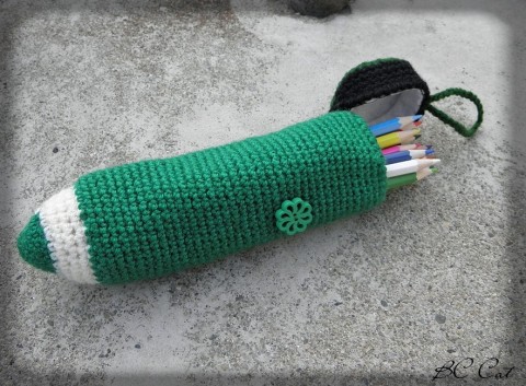 Zelená pastelka - penál tužka děti obal hravé postýlka penál škola pastelka na doma na cesty 