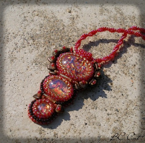 Rudý drak - náhrdelník šperk náhrdelník doplněk drak stříbro orient kabošon japonsko čína 