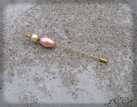 Ozdobná jehlice V. brož šperk šperky dárek doplněk jehlice klobouk perly špendlík krystyly 