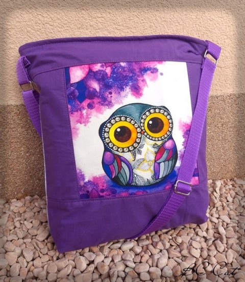 Kabelka sovička - fialová fuxie radost barva kabelky taška fantazie sova sovička veselá pestrobarevná 