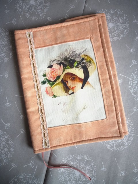 Obal na knihu - Lady květy obal dáma romantika čtení vintage slečna lady obal na knihu četba minulost old times 