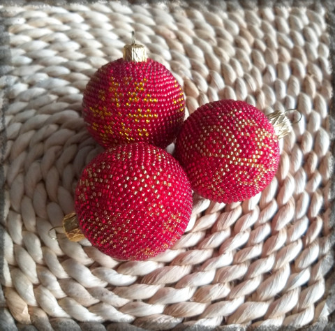Baňky háčkované z korálků no.1 dekorace korálky vánoce sada ozdoba baňky koulička set vánoční ozdoba ozdůbka na stromeček baňka vánoční stromeček 
