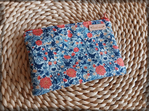 Květovaná kapsička no.09 květina peněženka louka barevná květ taštička kosmetická zahrada zahradní kytka kapsička veselá květované kapsa kosmetika na drobnosti hravá mošnička zahradnice 