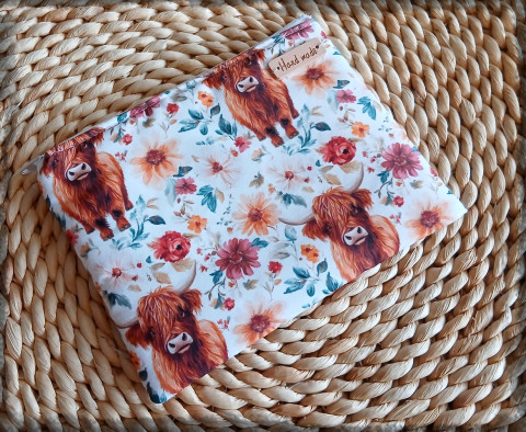 Kapsička se zvířátky no.02 květina peněženka louka barevná květ taštička kosmetická zahrada zahradní kytka kapsička veselá květované kapsa kosmetika kráva kravička na drobnosti hravá mošnička zahradnice skot skotská kráva skotka 