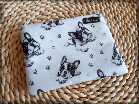 Kapsička se zvířátky no.03 psík peněženka barevná taštička kosmetická kapsička veselá kapsa kosmetika buldoček francouzský buldoček na drobnosti hravá mošnička psíček frenchie pes pejsek 