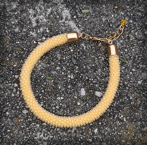 Pastelová duha - náramek - vanila šperk náramek doplněk sklo háčkovaná láska romantika dutinka hravý pastelové jednoduchost emoce 