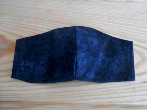 Rouška tmavě modrá s černými orname rouška roušky ústenka šité šitá  