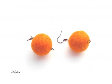Náušnice plstěné oranžové náušnice oranžová dívčí elegantní bižuterie plstěné kouličky proženy 