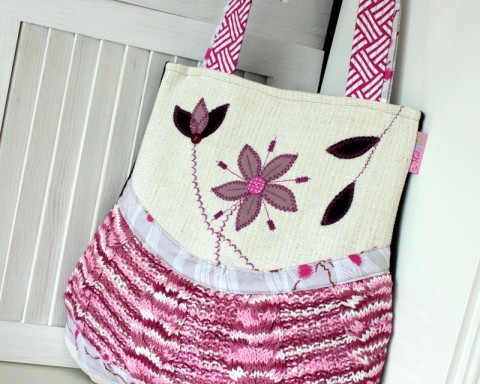 s květinkou a pleteninkou :-) kabelka zelená taška růžová romantika něžná veselá 