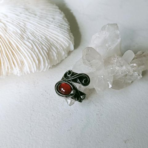 Prsten s granátem šperk prsten granát patina prstýnek tiffany minerály cínovaný nastavitelný 