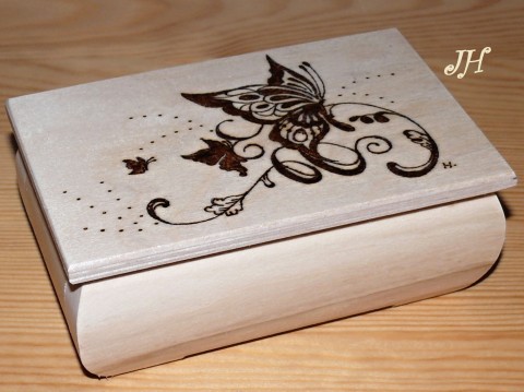 Dřevěná šperkovnice motýl dřevěná krabička šperkovnice mot 